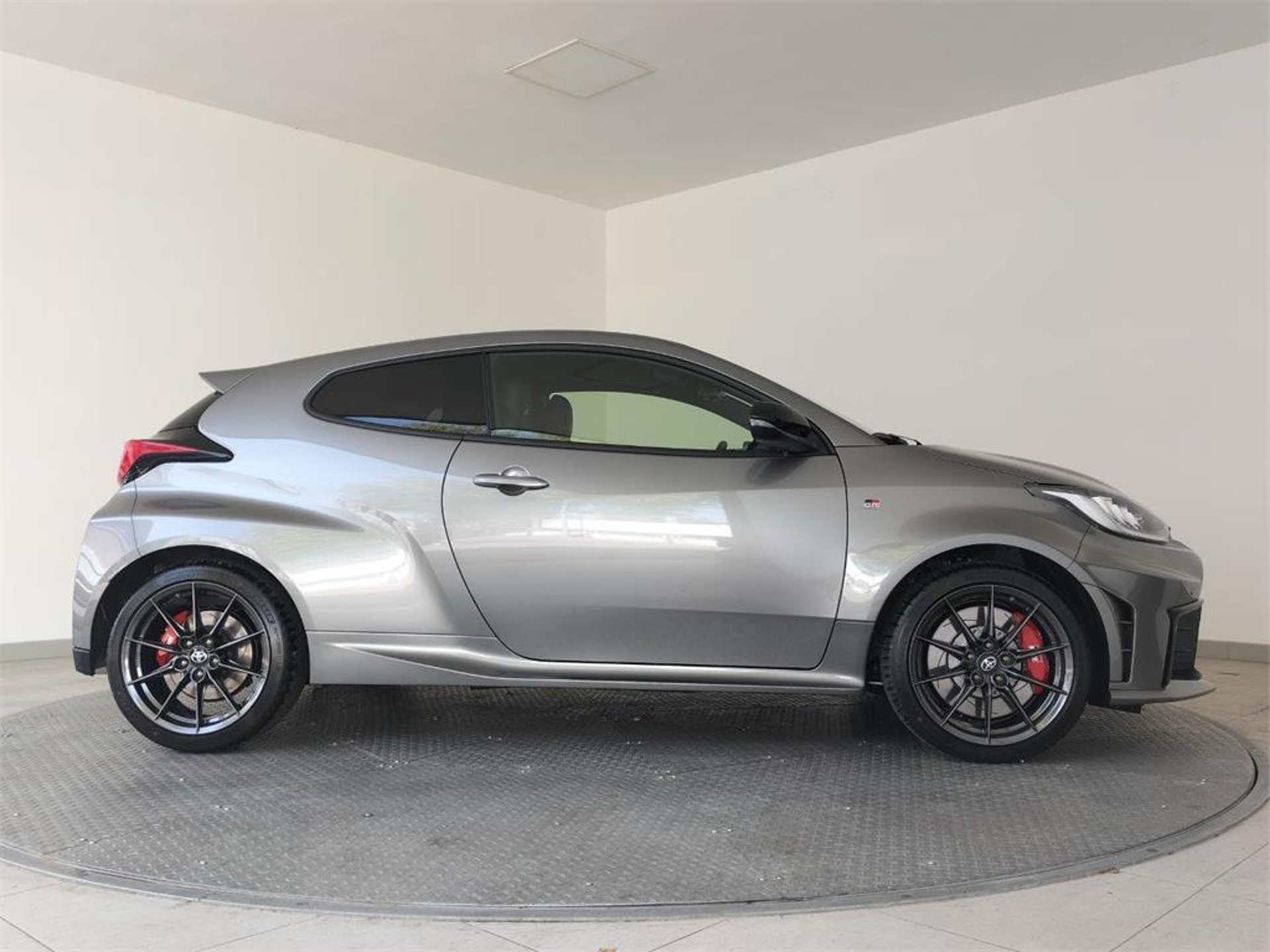 Imagen 2 de TOYOTA Yaris