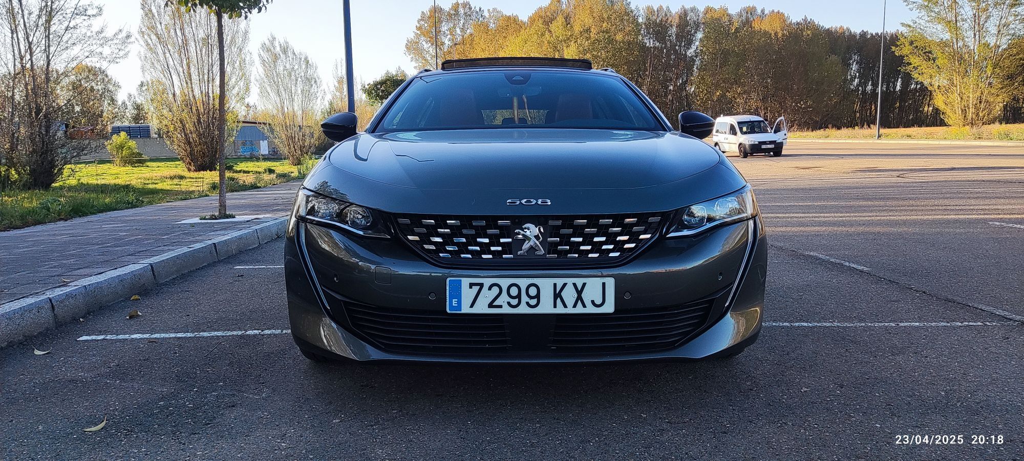 Foto del PEUGEOT 508 SW 2.0 BlueHDi S&S First Edition EAT8 180