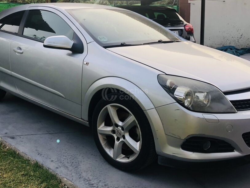 Foto del OPEL Astra GTC 1.9CDTi Sport