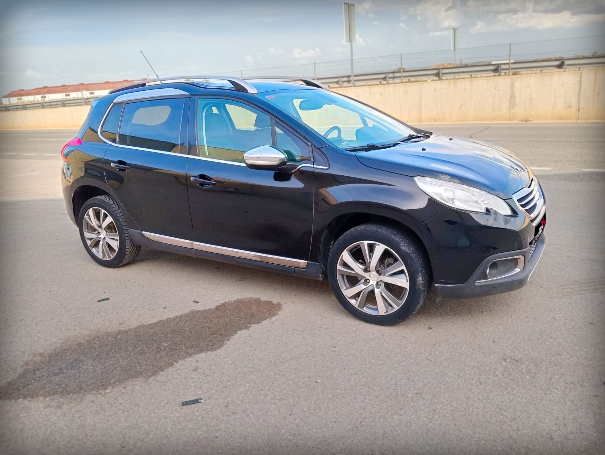 PEUGEOT 2008 (1.6 e-HDI Allure 115) en Valencia
