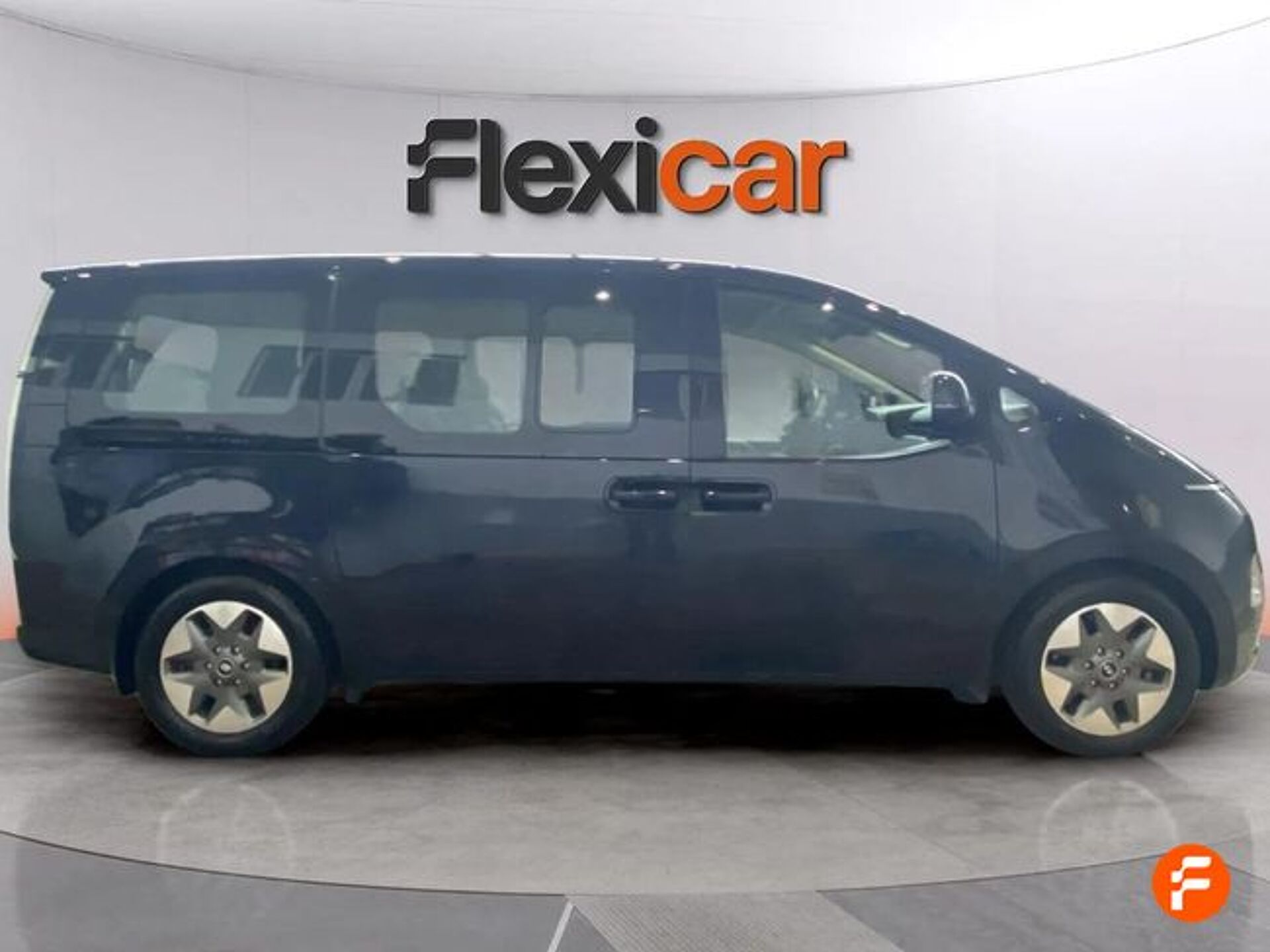 Imagen 2 de HYUNDAI Staria