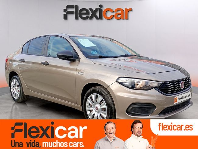 FIAT Tipo (1.4 16v Easy 70kW (95CV) gasolina 5p.) en Madrid