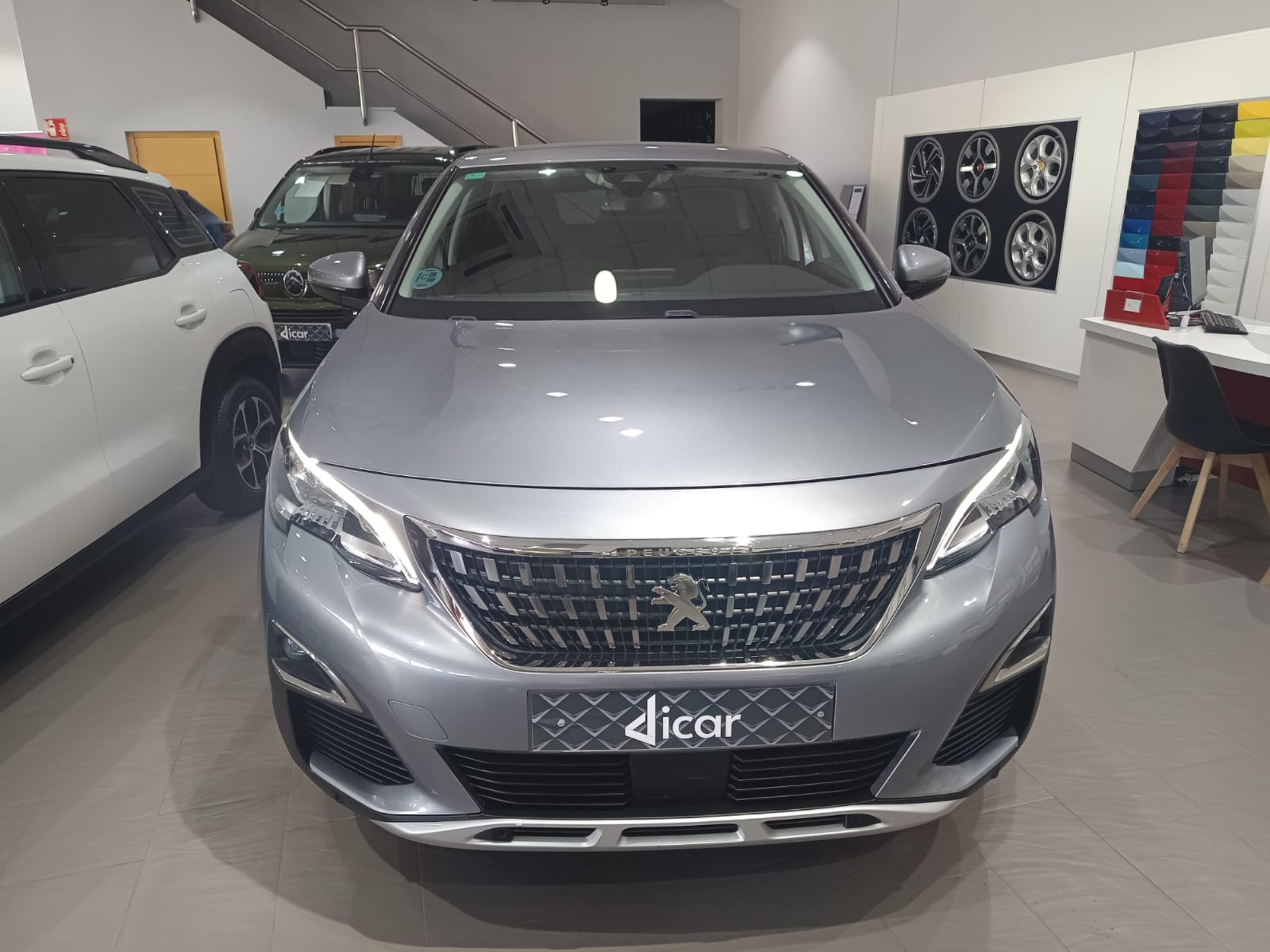 Imagen de PEUGEOT 3008