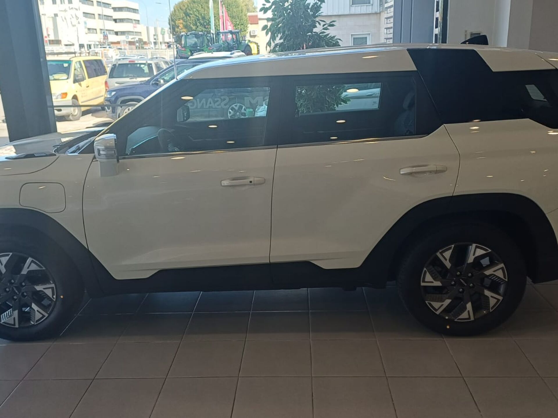 Imagen 2 de SSANGYONG KGM Torres