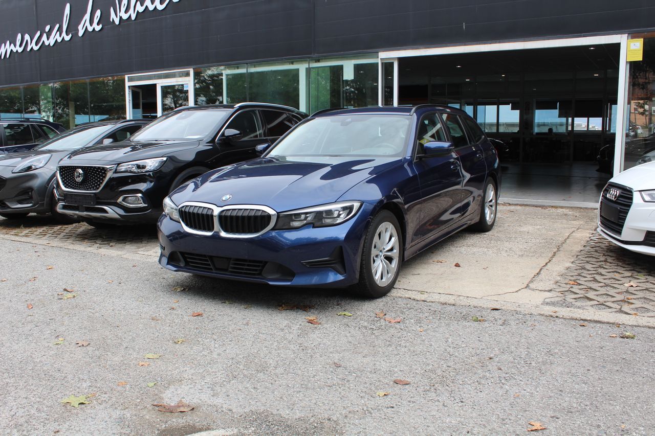 BMW Serie 3 (318d Touring) en Madrid