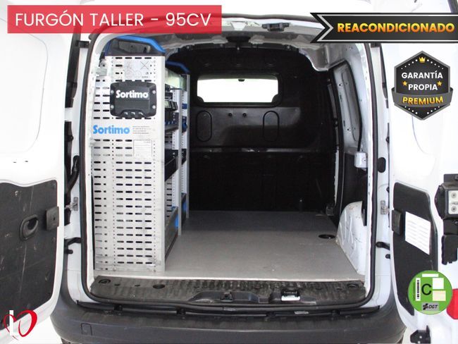 RENAULT Kangoo (1.5 DCI FURGÓN TALLER 6 VEL 95) en Pontevedra