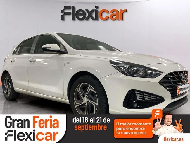 HYUNDAI i30 (1.0 TGDI 48V Klass Fastback) en Barcelona
