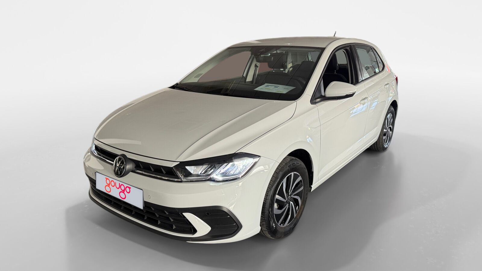 VOLKSWAGEN Polo (