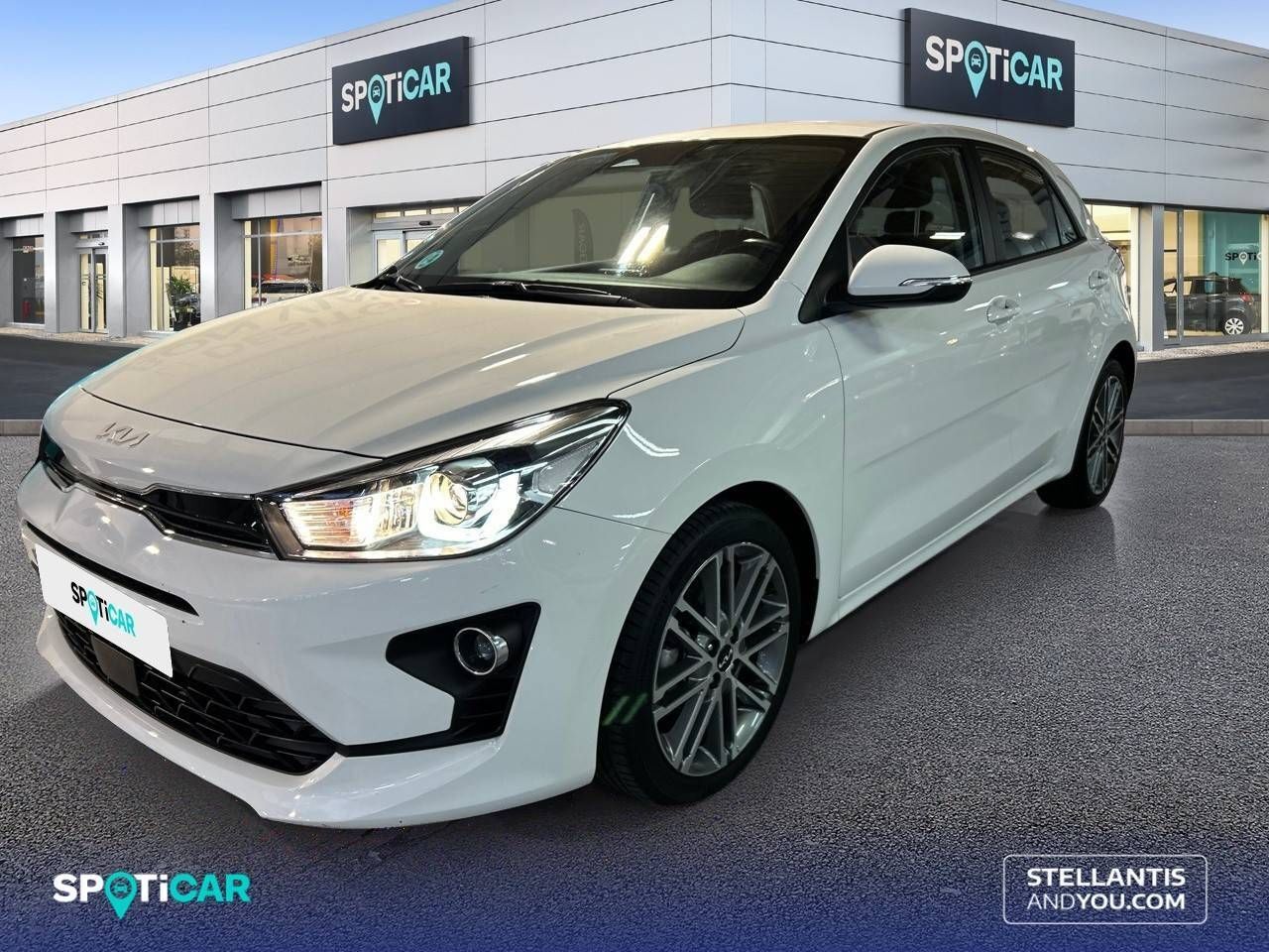 KIA Rio ( 1.2 DPi 62kW (84CV)  Pack Sport Drive) en Barcelona