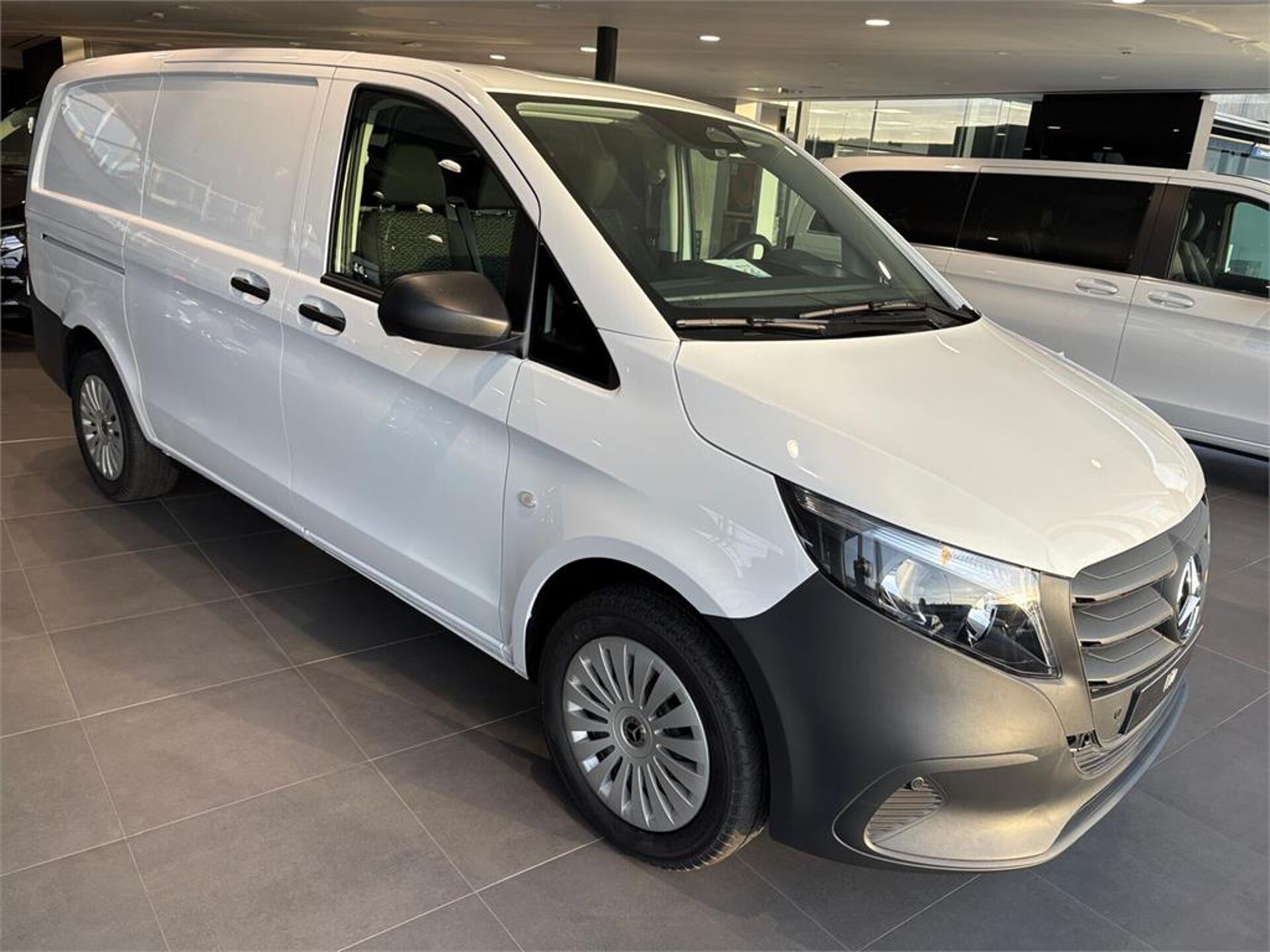 Imagen 2 de MERCEDES Vito