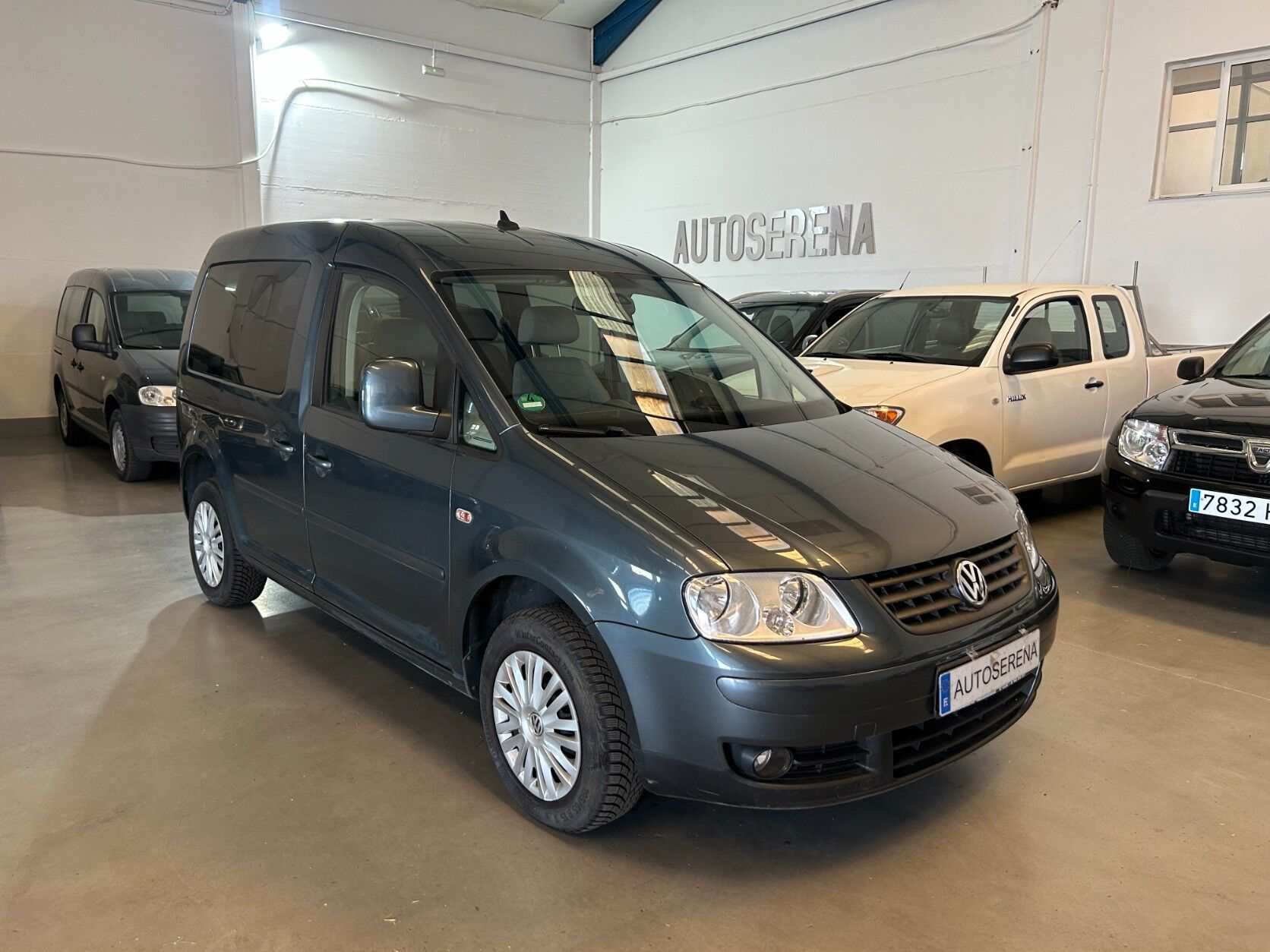 VOLKSWAGEN Caddy (Life 1.9 TDI 105cv 5 plazas) en Badajoz