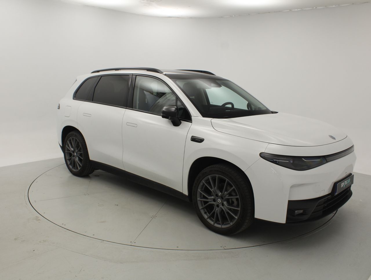 LEAPMOTOR C10 (C10 REEV 28.4 kWh Design Auto) en Barcelona