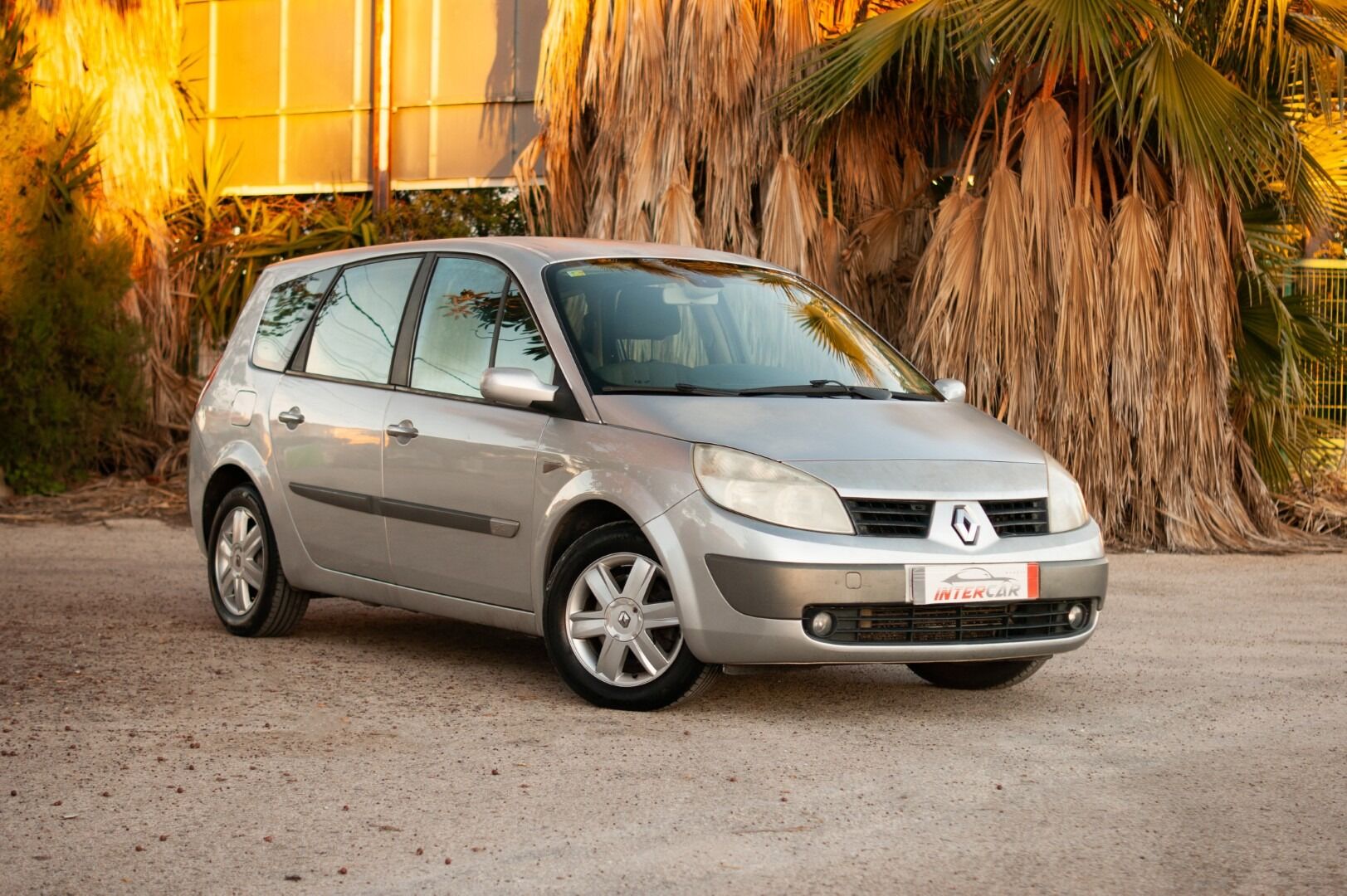 RENAULT Scenic (CONFORT AUTHENTIQUE 1.5DCI100) en Murcia