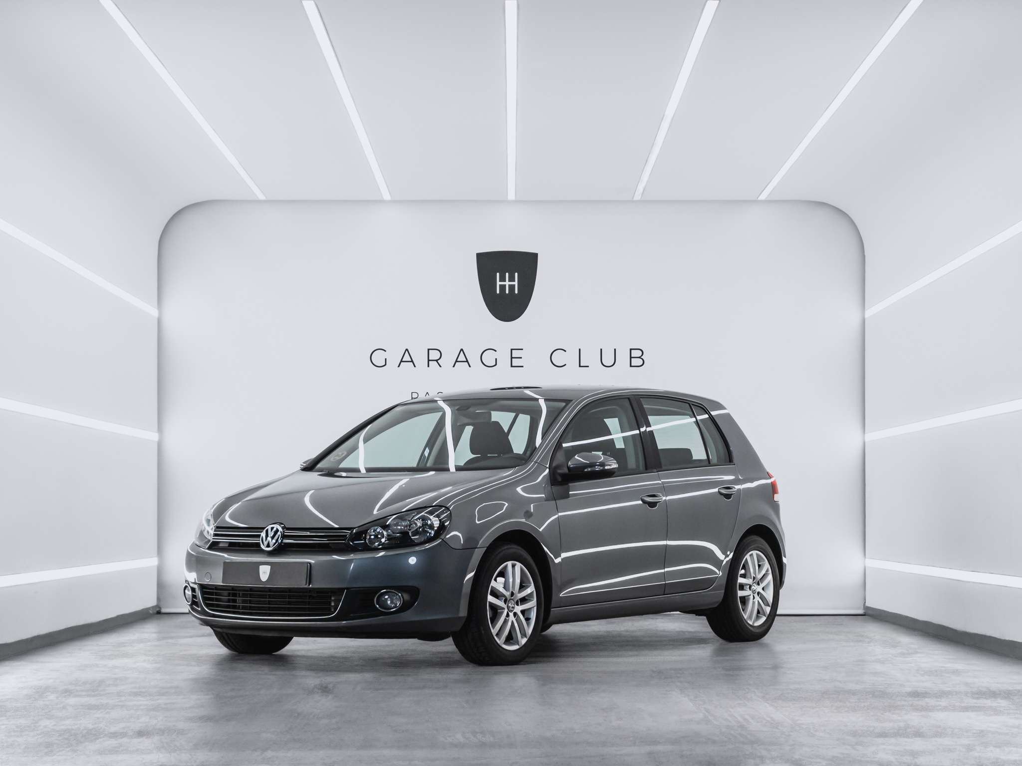 VOLKSWAGEN Golf (Golf VI 1.6 TDI 105 Sport) en Barcelona