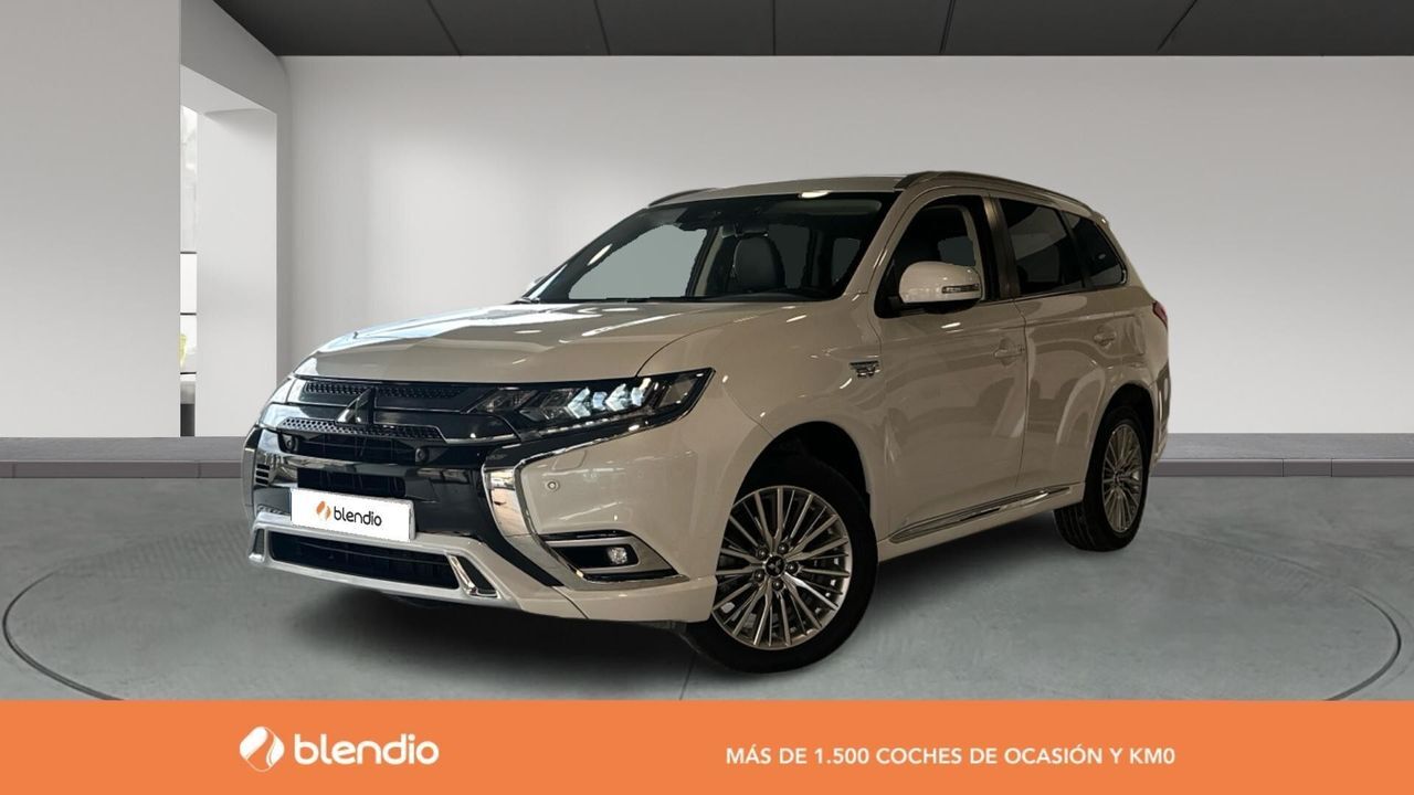 Foto del MITSUBISHI Outlander PHEV Kaiteki 4WD