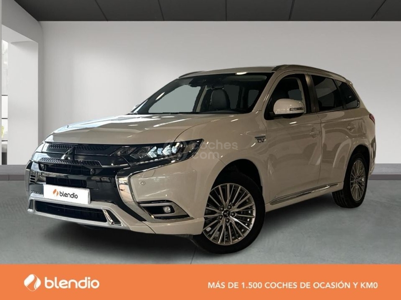 Foto del MITSUBISHI Outlander PHEV Kaiteki 4WD
