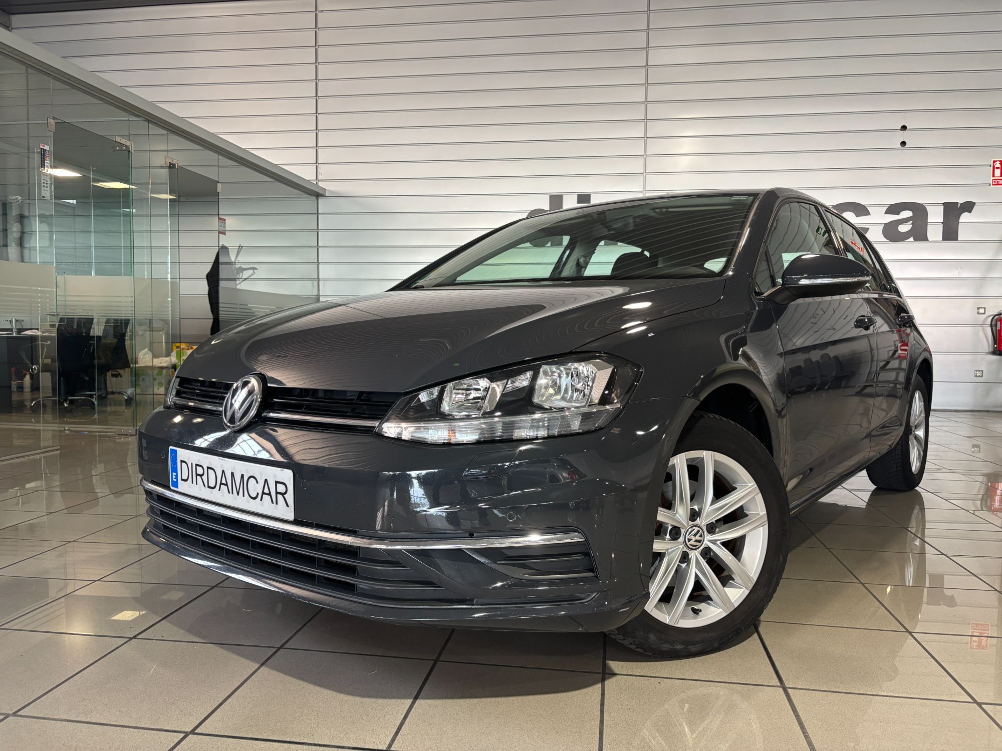 VOLKSWAGEN Golf (1.0 TSI Edition 81kW) en Salamanca