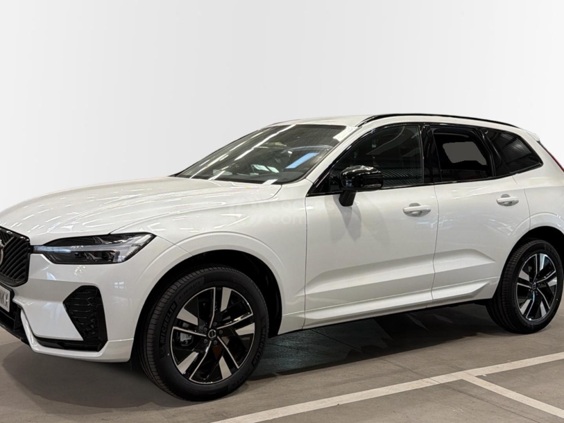 Foto del VOLVO XC60 B5 Essential AWD Aut.