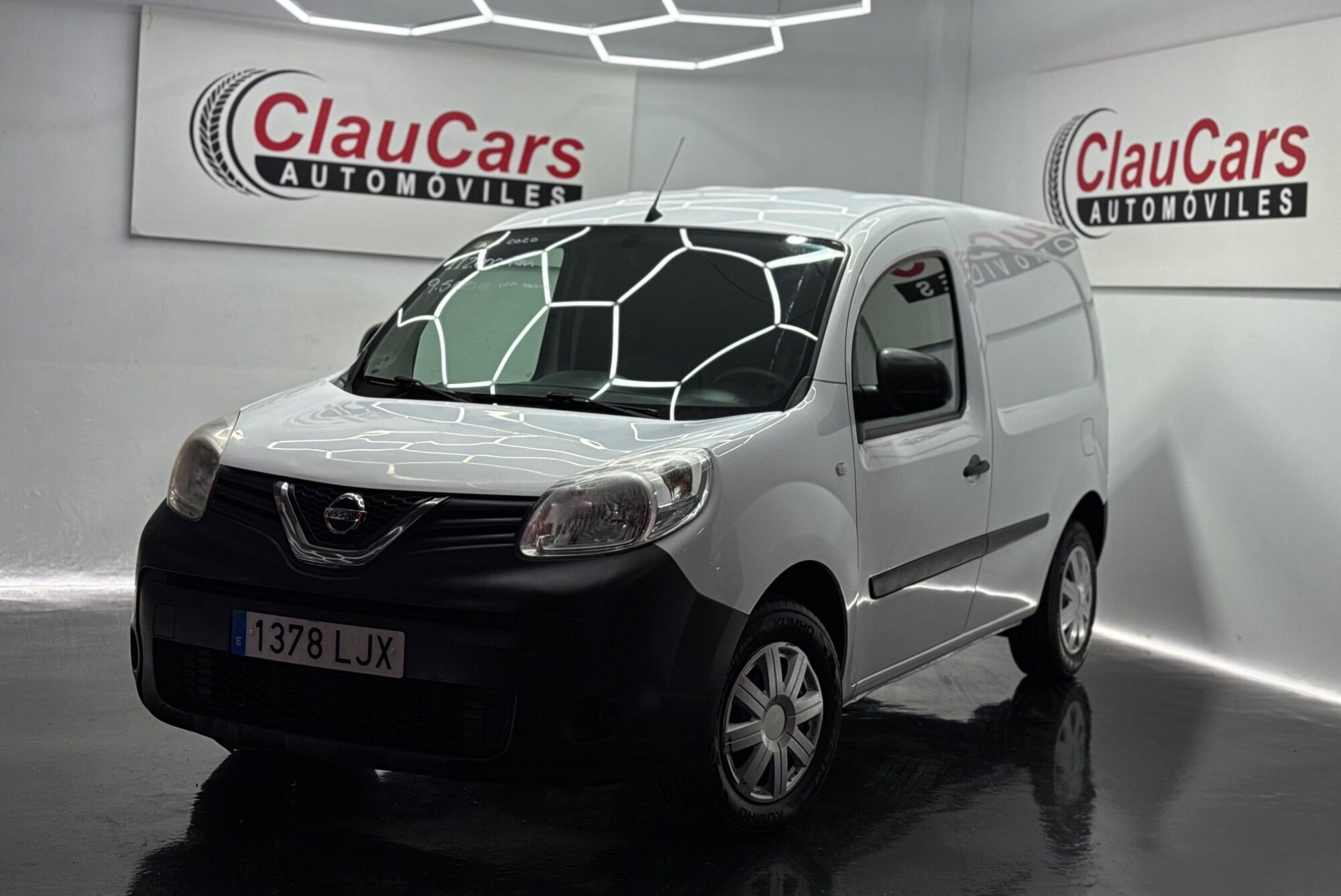 NISSAN NV250 (Furgón 1.5dCi Comfort L1H1 2pl. 95) en Madrid