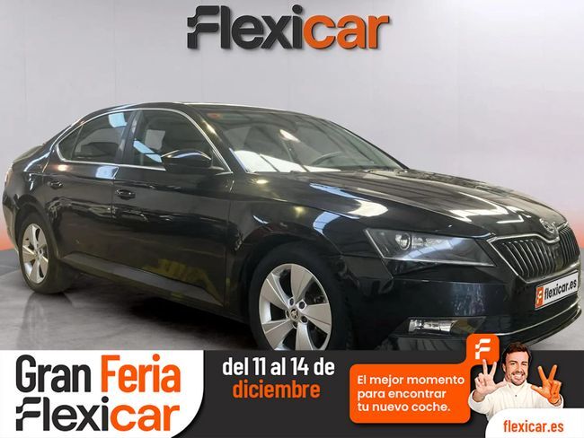 SKODA Superb (2.0 TDI 110KW DSG Style) en Málaga