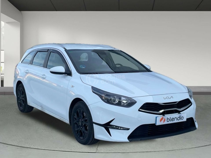 Foto del KIA Ceed Tourer 1.0 MHEV Drive DCT 120