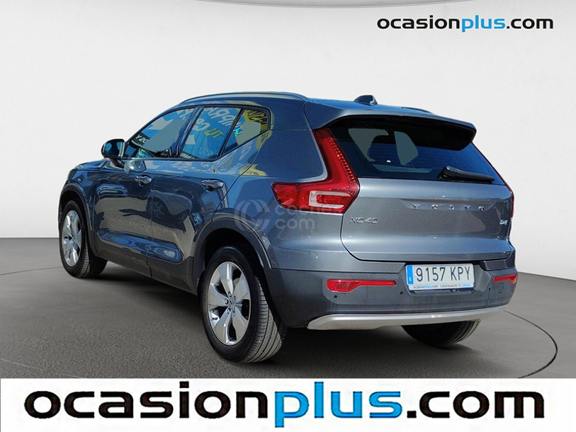 Foto del VOLVO XC40 D4 Momentum AWD Aut.