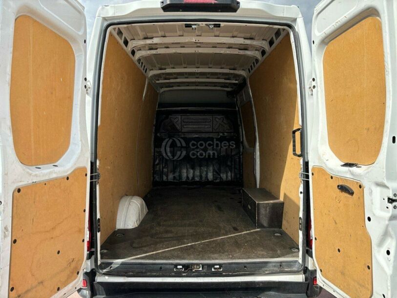 Foto del IVECO Daily Furgón 35S16 V 3520 H2 10.8 156