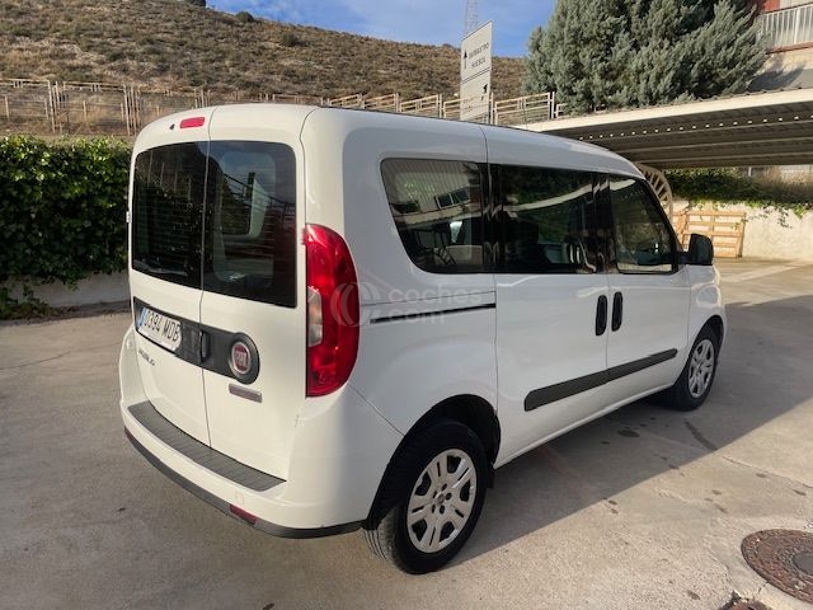 Foto del FIAT Dobló Combi 1.6Mjt SX 78kW