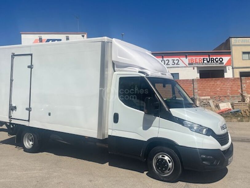 Foto del IVECO Daily Chasis Cabina 35C14 3750 136