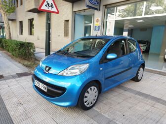 Imagen de PEUGEOT 107 1.0i Urban