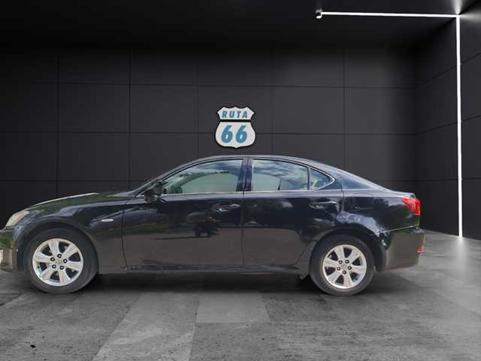 Imagen 2 de LEXUS IS