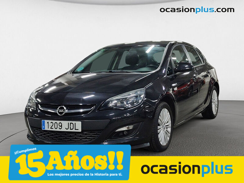OPEL Astra (1.4 Turbo Selective 103 kW (140 CV)) en Madrid