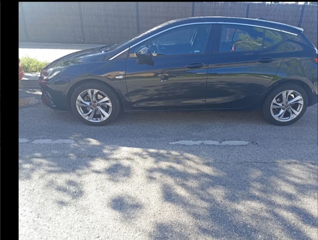 Foto del OPEL Astra ST 1.6CDTi S-S Dynamic 136