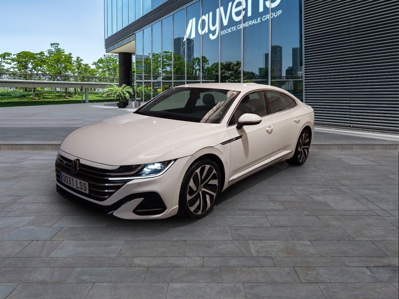 VOLKSWAGEN Arteon (R-Line 2.0 TDI 110 kW (150 CV) DSG) en Madrid