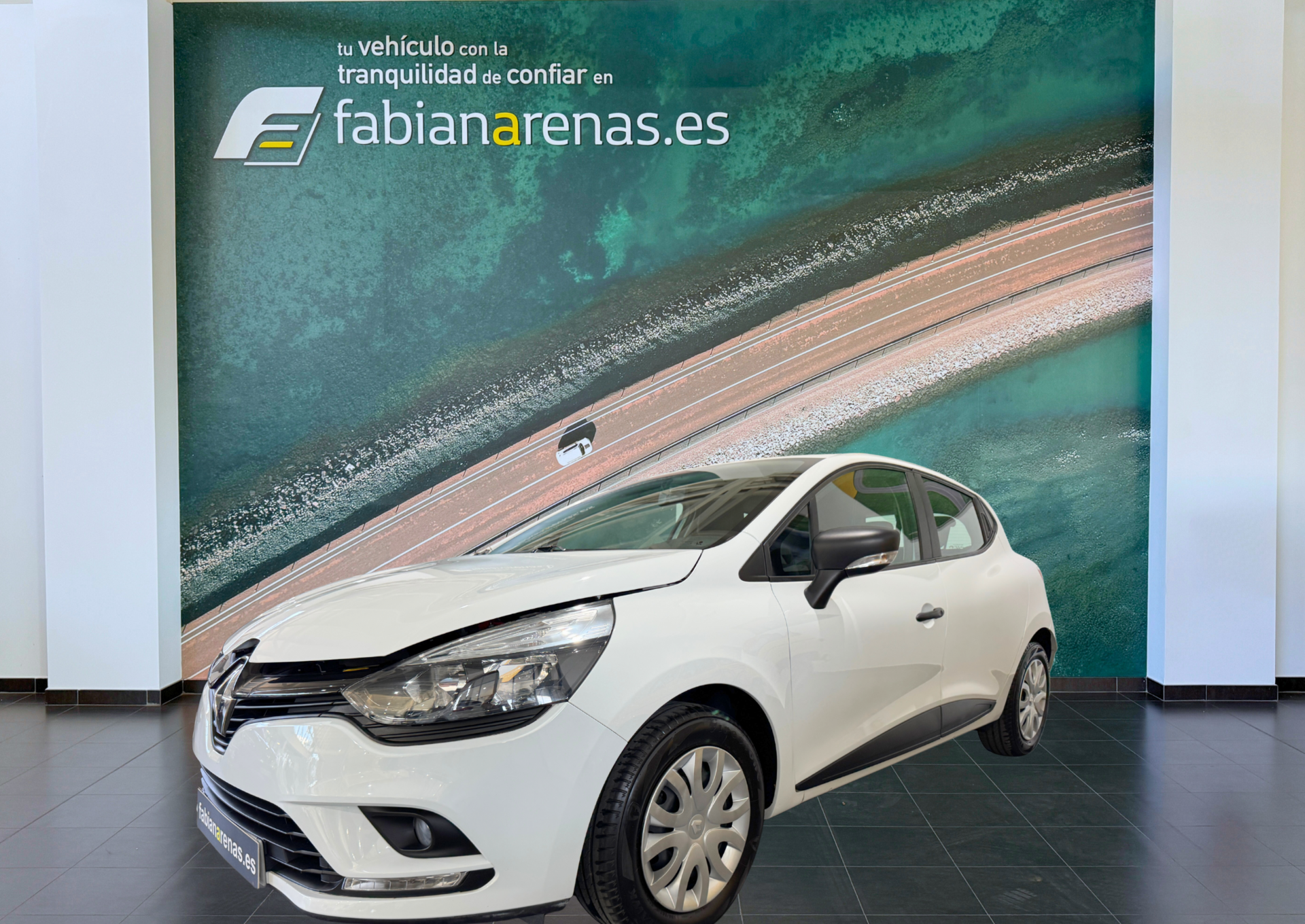 RENAULT Clio (0.9 TCe 90cv GLP Limited  -18) en Granada