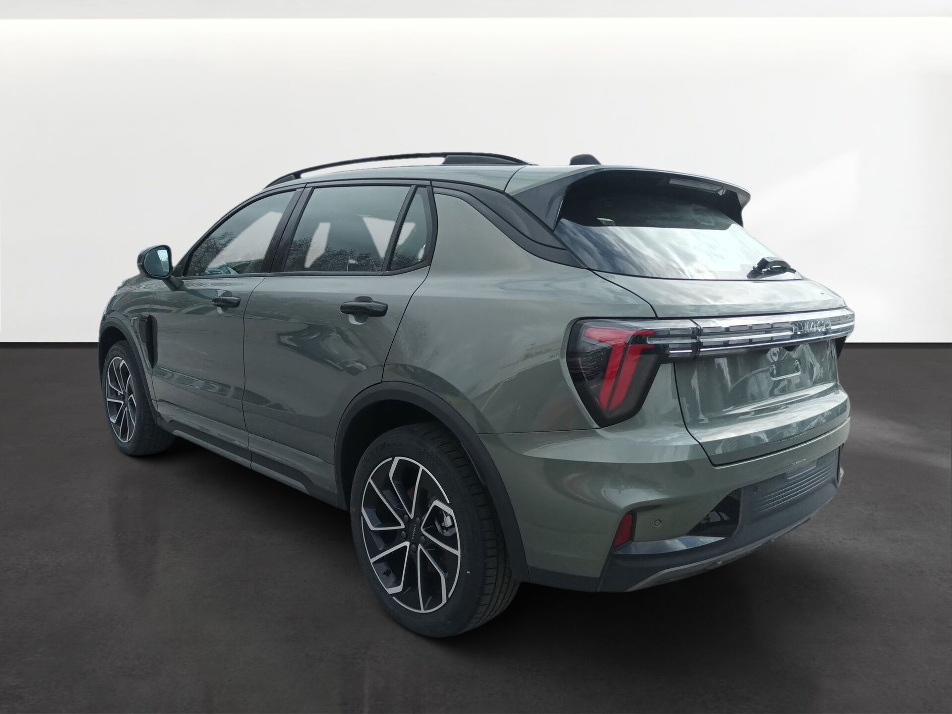 Imagen 2 de LYNK & CO 01