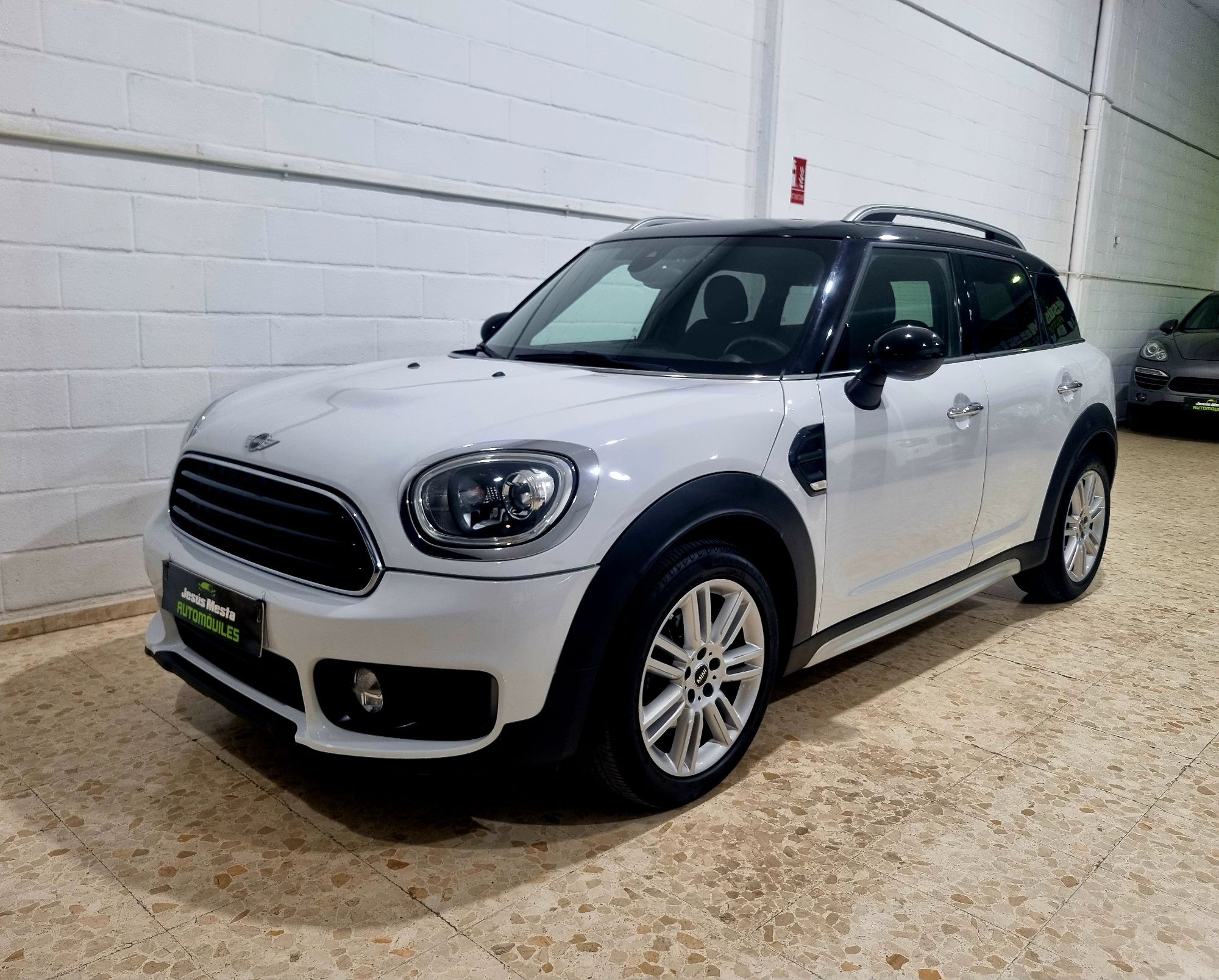 MINI Mini Countryman (COUNTRYMAN COOPER D AUT.) en Sevilla