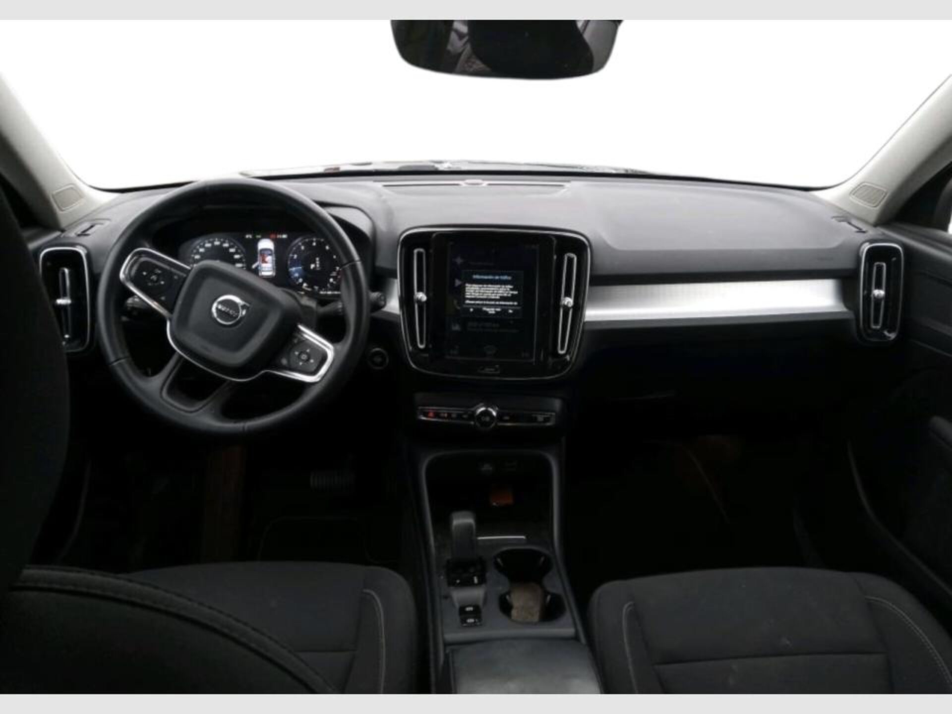 Imagen 3 de VOLVO XC40