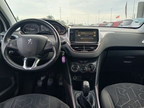 Foto del PEUGEOT 2008 1.2 PureTech Access 82