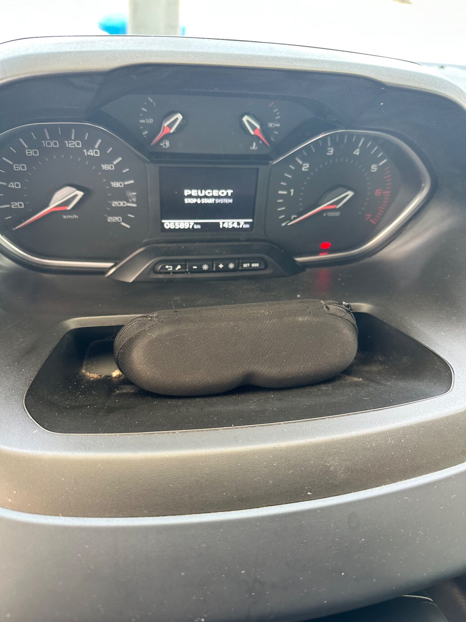 Foto del PEUGEOT Rifter 1.5BlueHDi S&S Standard Allure EAT8 130