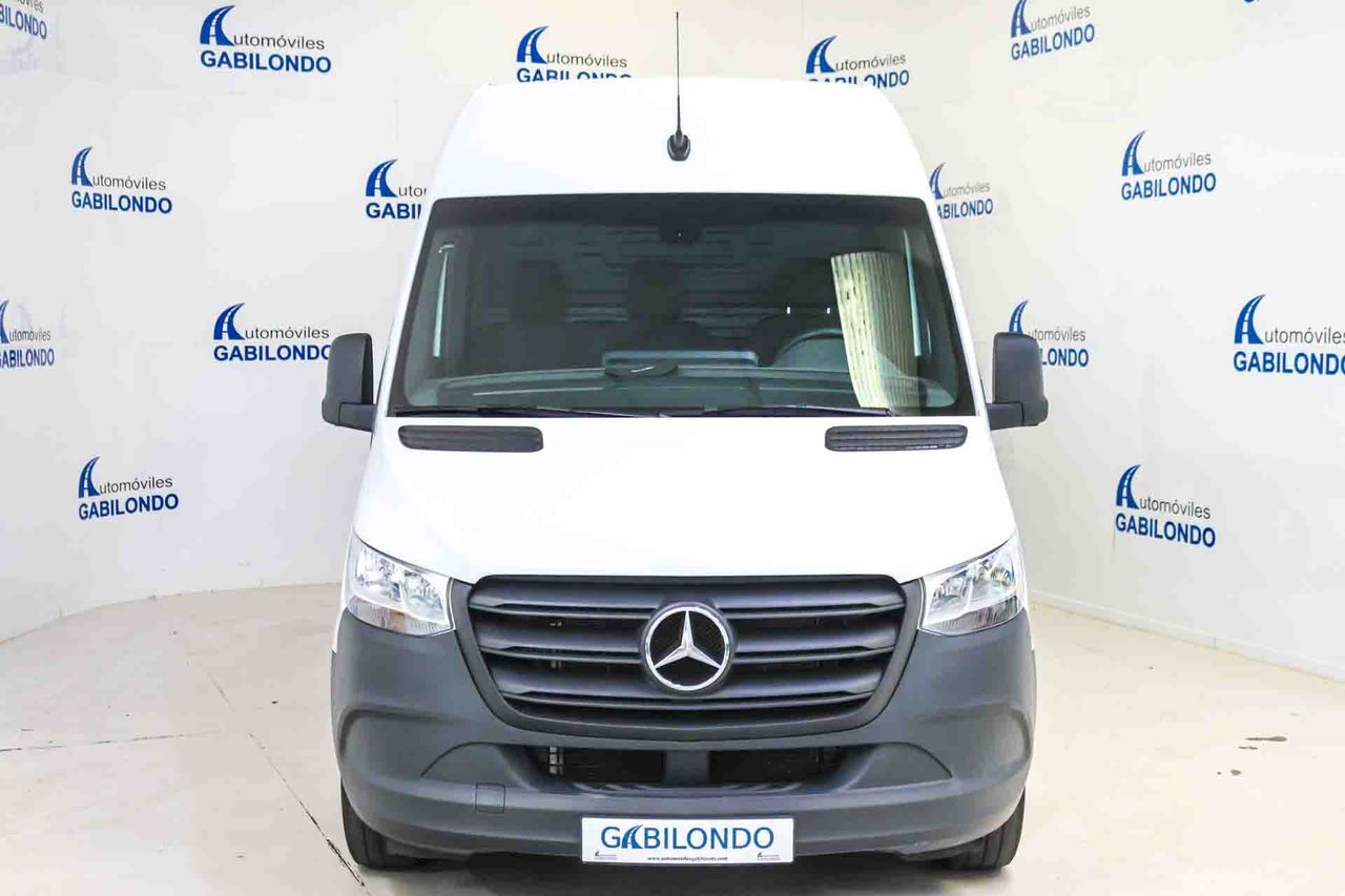Foto del MERCEDES Sprinter Furgón 311CDI Medio T.E. tD