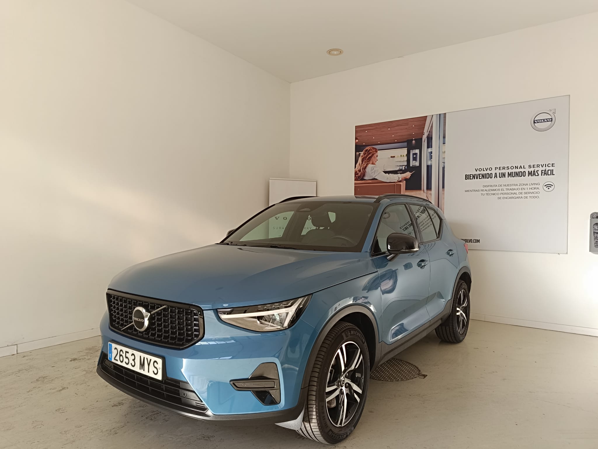 VOLVO XC40 (2.0 B3 PLUS DARK AUTO 163 5P) en Cádiz