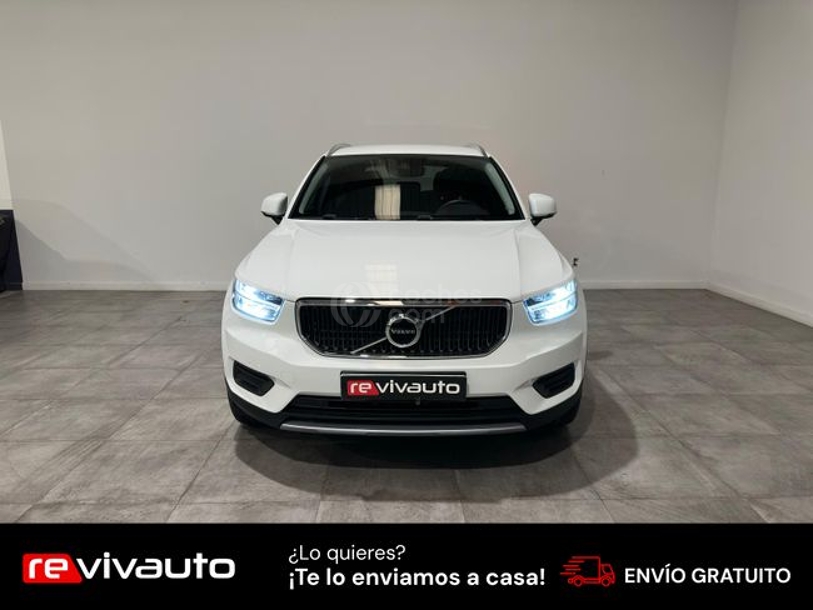 Foto del VOLVO XC40 T3 Momentum Pro Aut.