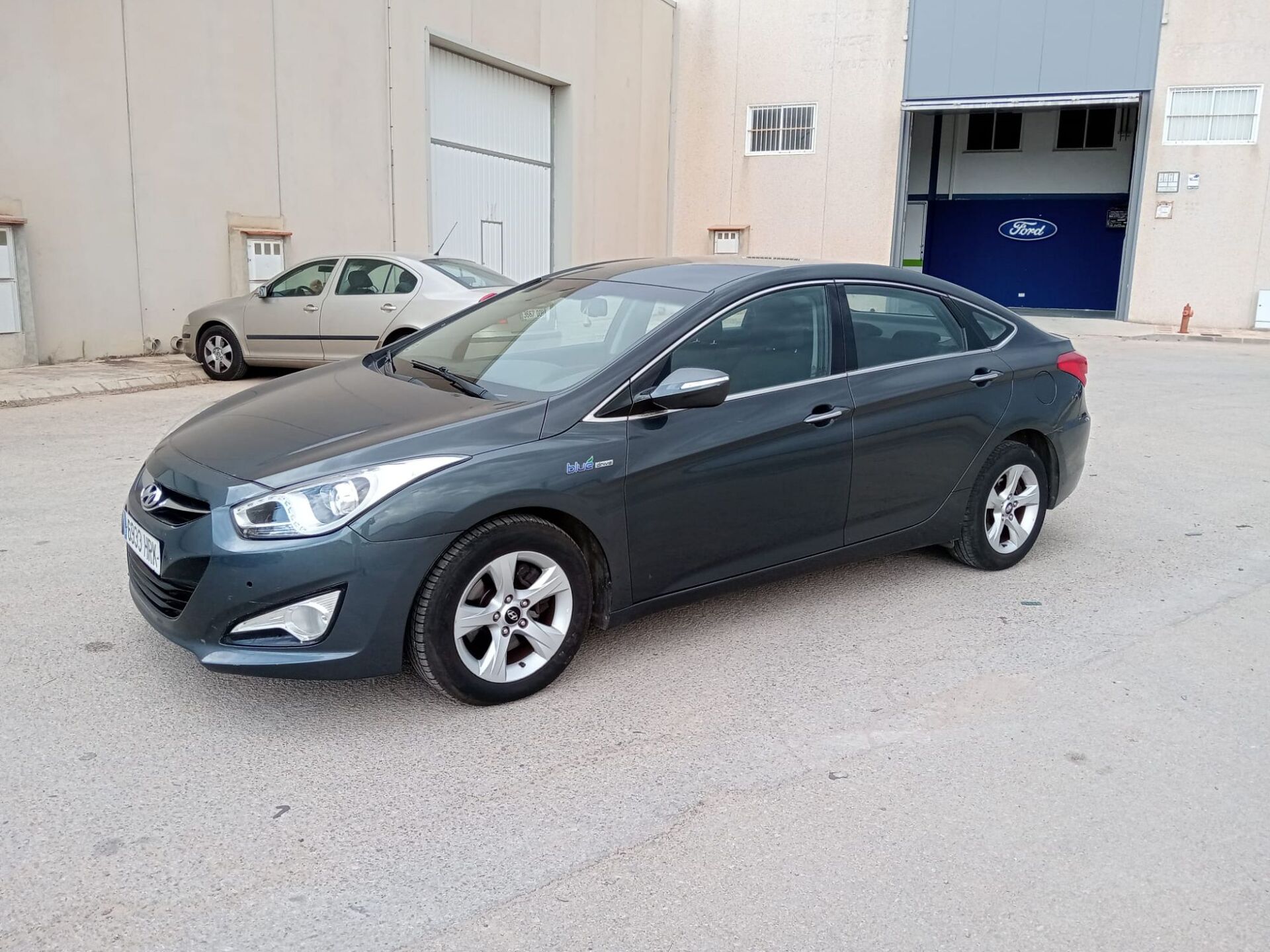 Imagen de HYUNDAI i40