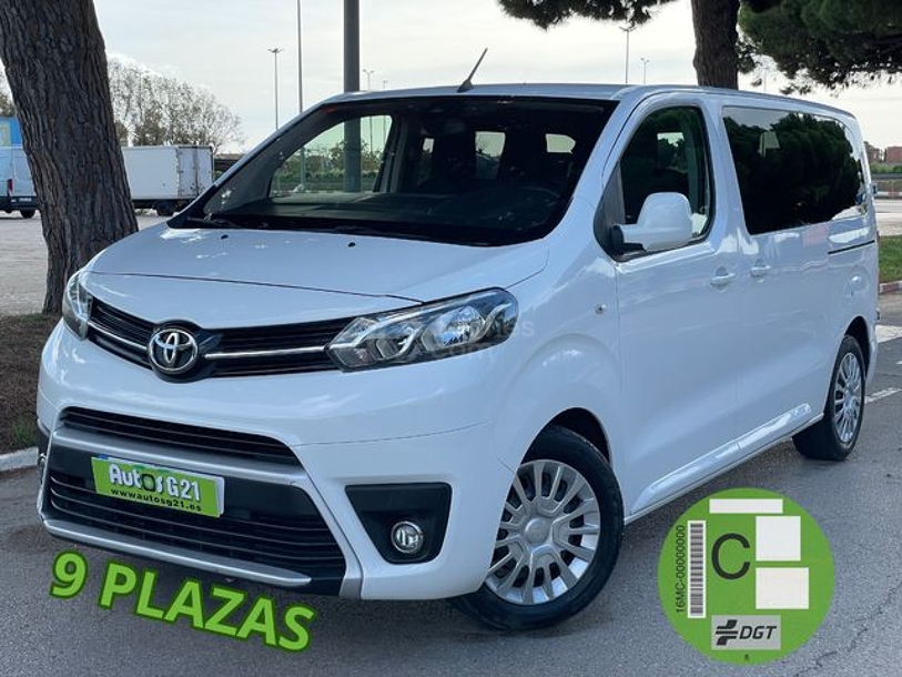 Foto del TOYOTA Proace Verso Shuttle Medio 2.0D 9pl. Active+ 2PL Aut. 180