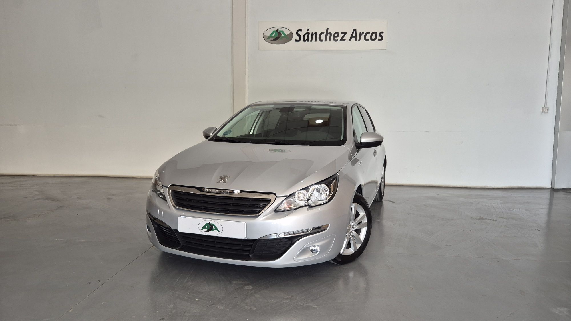 PEUGEOT 308 (1.6 BlueHDi Style 100) en Granada