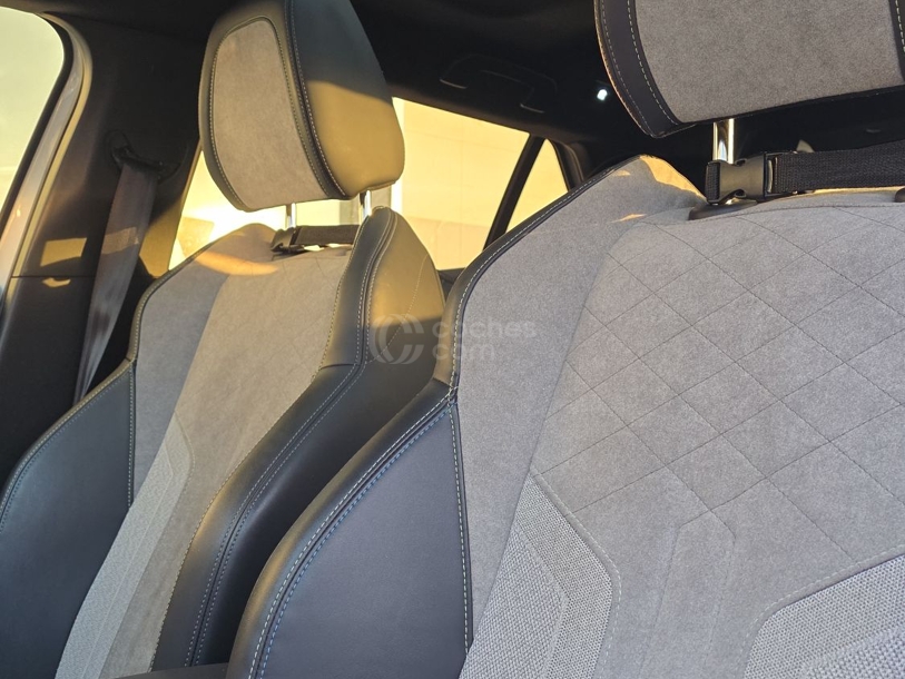 Foto del PEUGEOT 2008 GT Pack Eléctrico 100kW