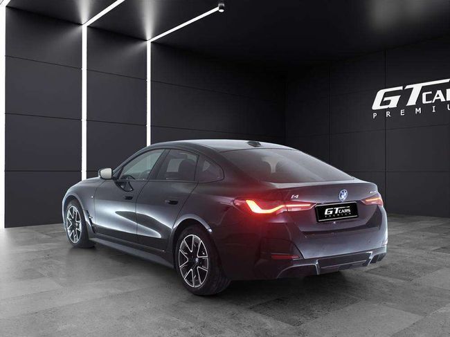 Foto del BMW i4 eDrive40