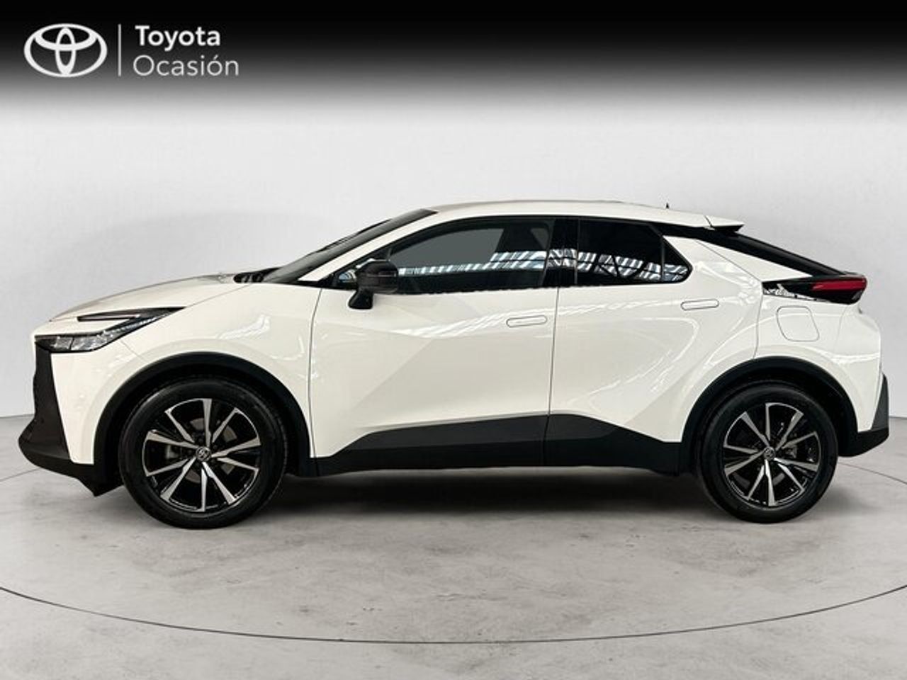Foto del TOYOTA C-HR 140H Advance