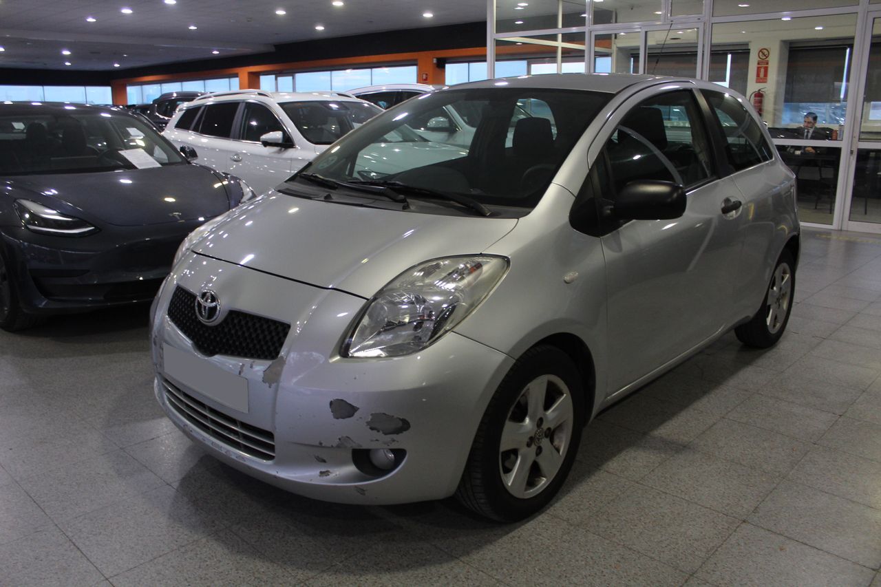 TOYOTA Yaris (1.4 D4-D Sol) en Madrid
